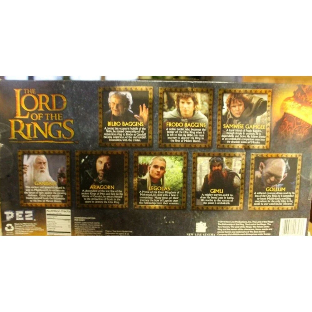 PEZ  complete set LORD OF THE RINGS COLLECTORS' SERIES SET OF 8 NEW IN BOX 2011